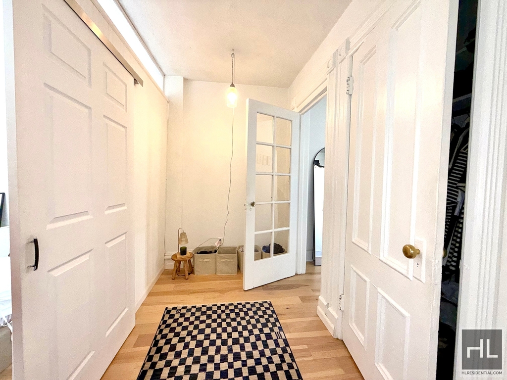 64th Street - Photo 4
