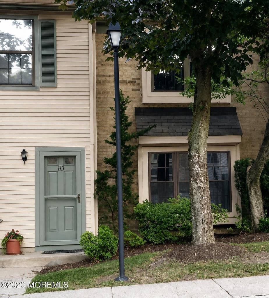 113 Dundee Court - Photo 0