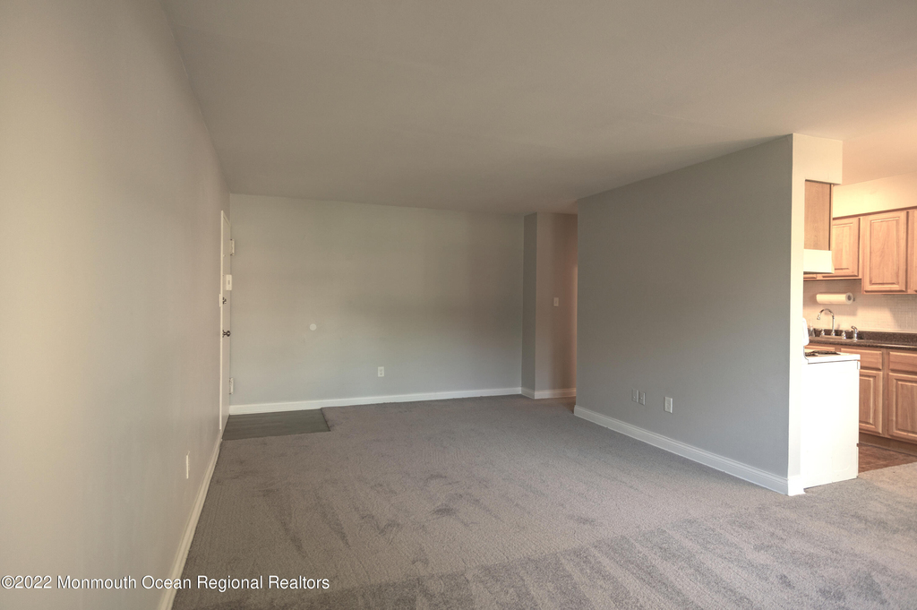 77 Stonehurst Boulevard - Photo 7