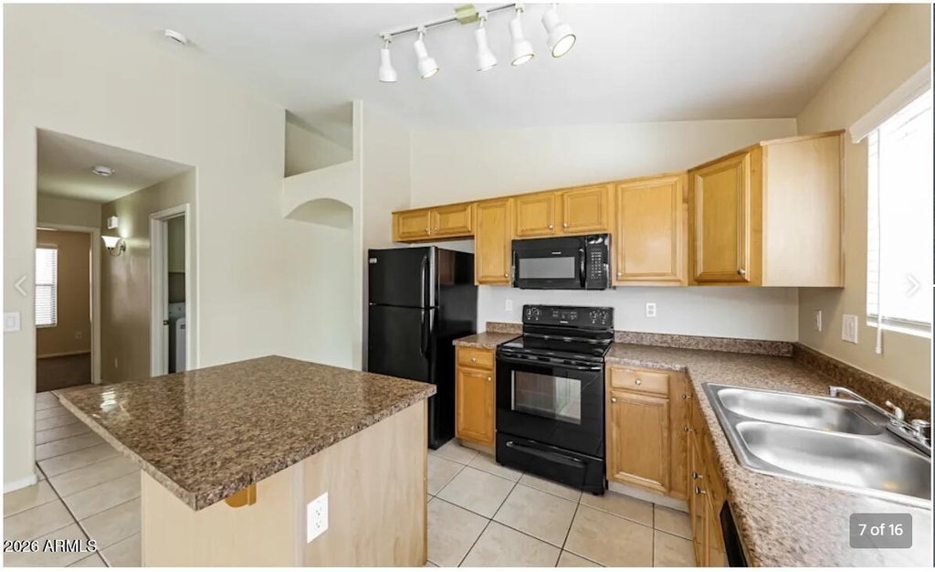 15230 N 162nd Lane - Photo 5