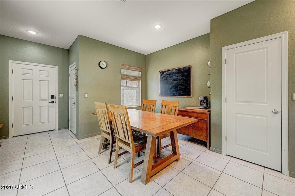 19254 W Pierson Street - Photo 4