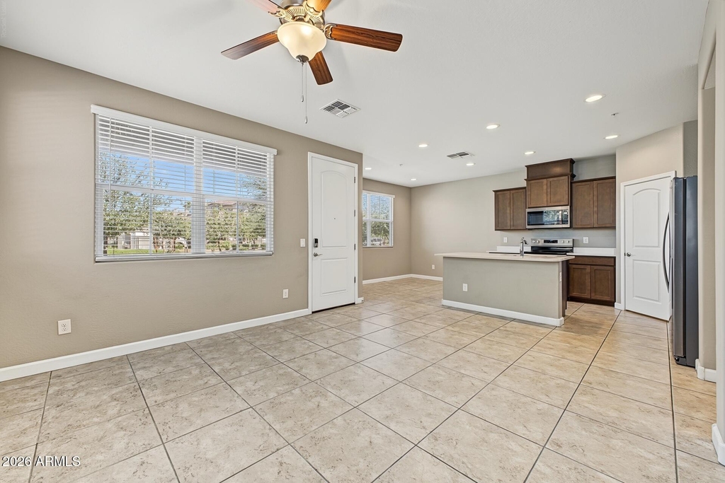 1255 N Arizona Avenue - Photo 5