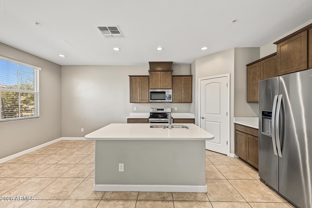 1255 N Arizona Avenue - Photo 3