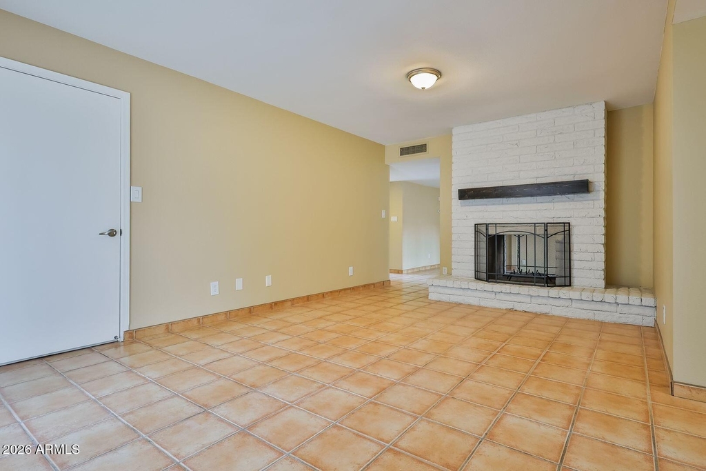 1209 W Palo Verde Drive - Photo 2