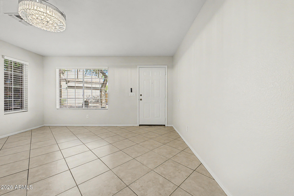 17606 N 17th Place - Photo 8