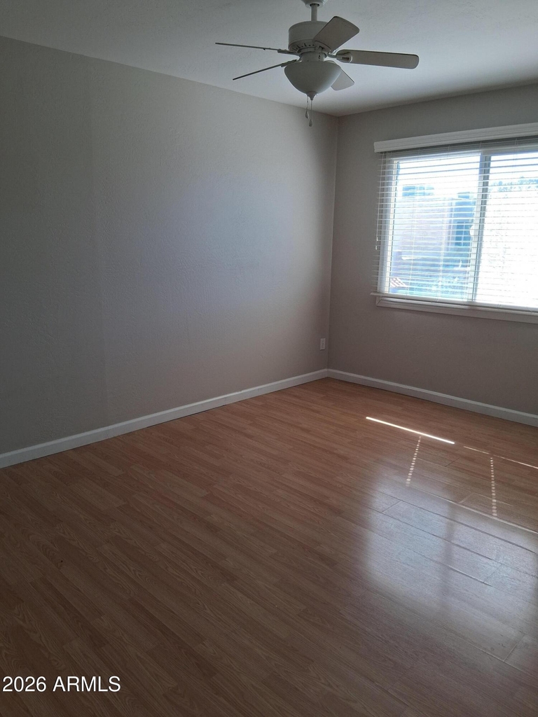 5432 W Sheena Drive - Photo 3