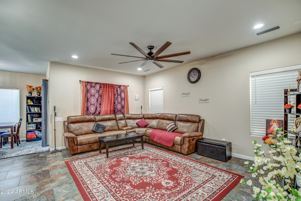 2015 W Davis Road - Photo 4