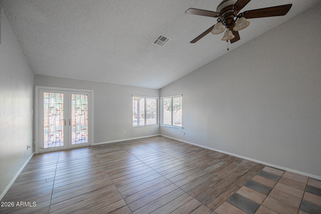 170 S Maple Street - Photo 4