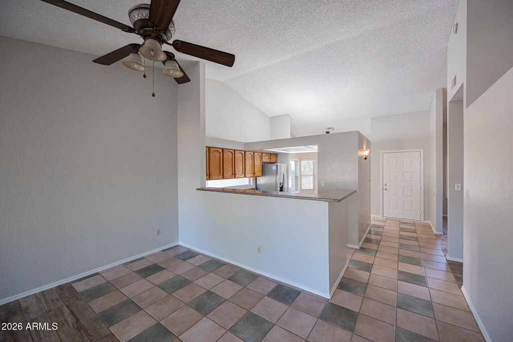 170 S Maple Street - Photo 7