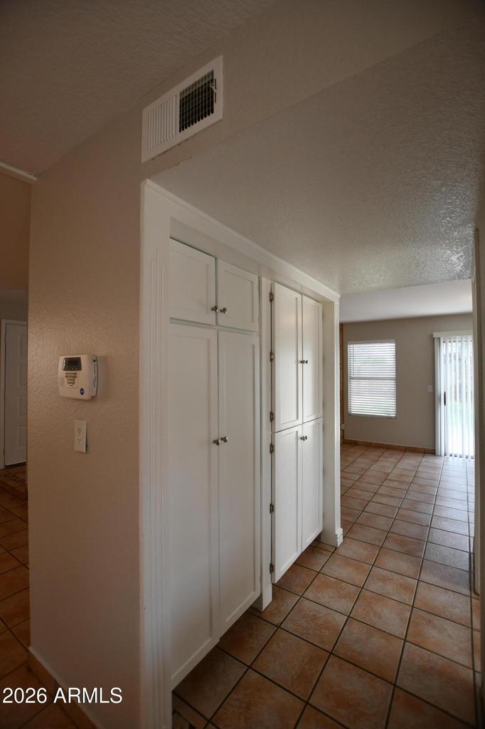 517 N Norfolk -- - Photo 6
