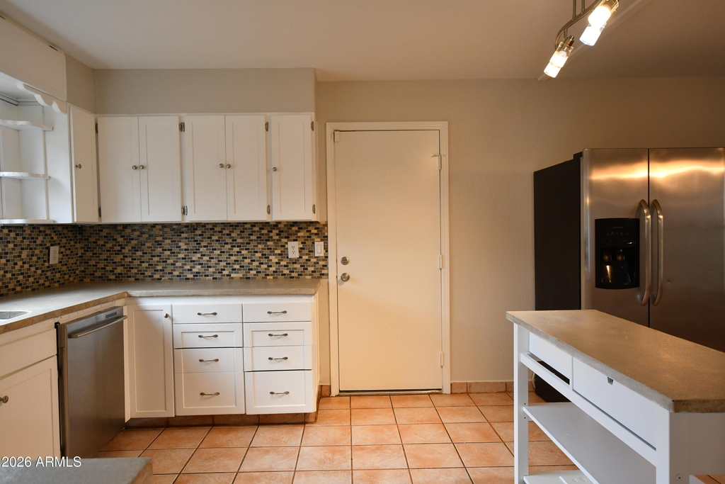 517 N Norfolk -- - Photo 9