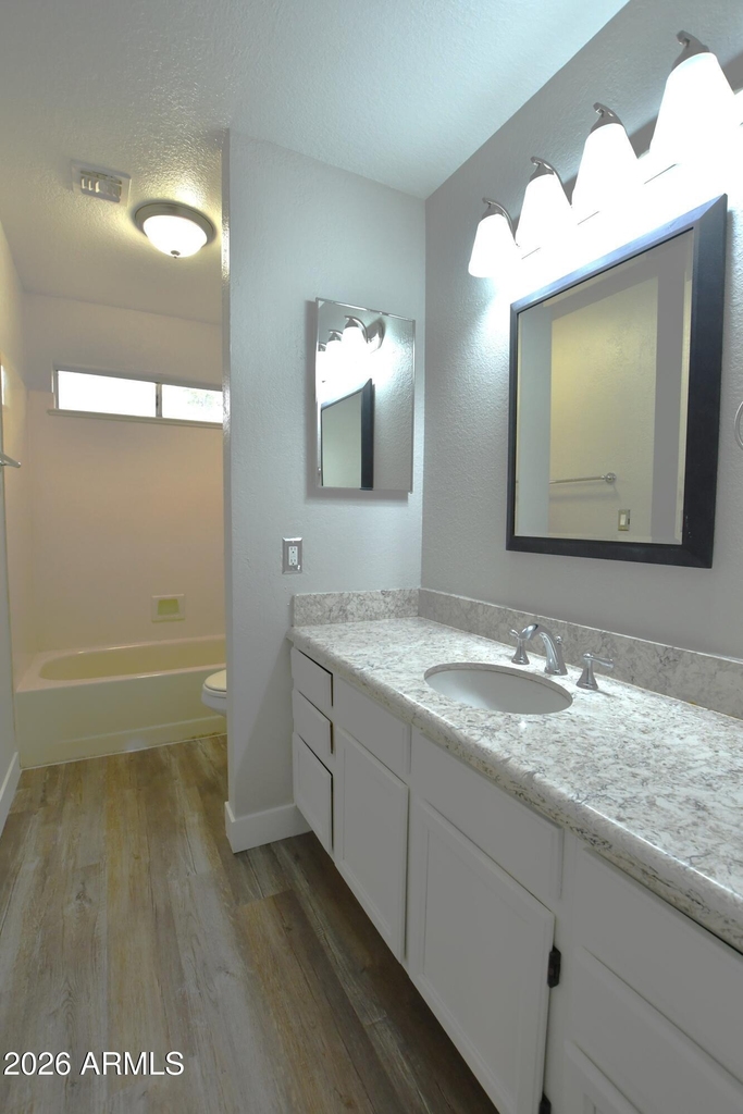 517 N Norfolk -- - Photo 12