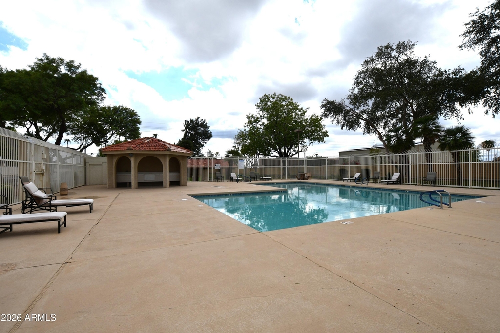 517 N Norfolk -- - Photo 26
