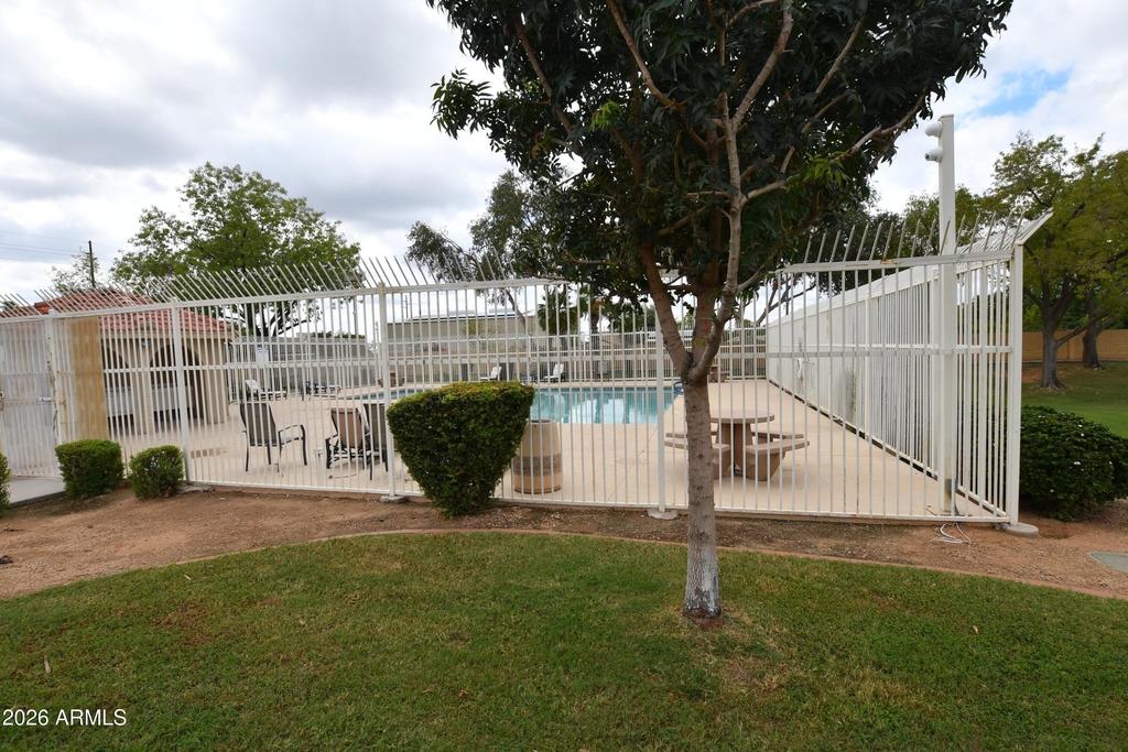 517 N Norfolk -- - Photo 23