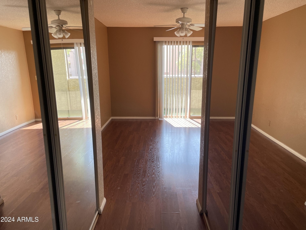 540 N May -- - Photo 9