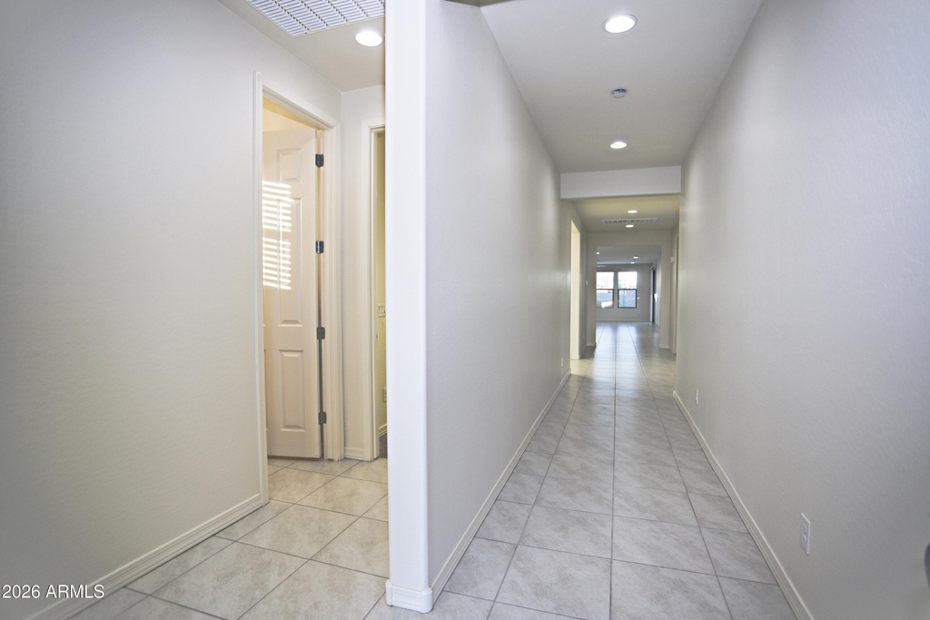 903 W Macaw Drive - Photo 3