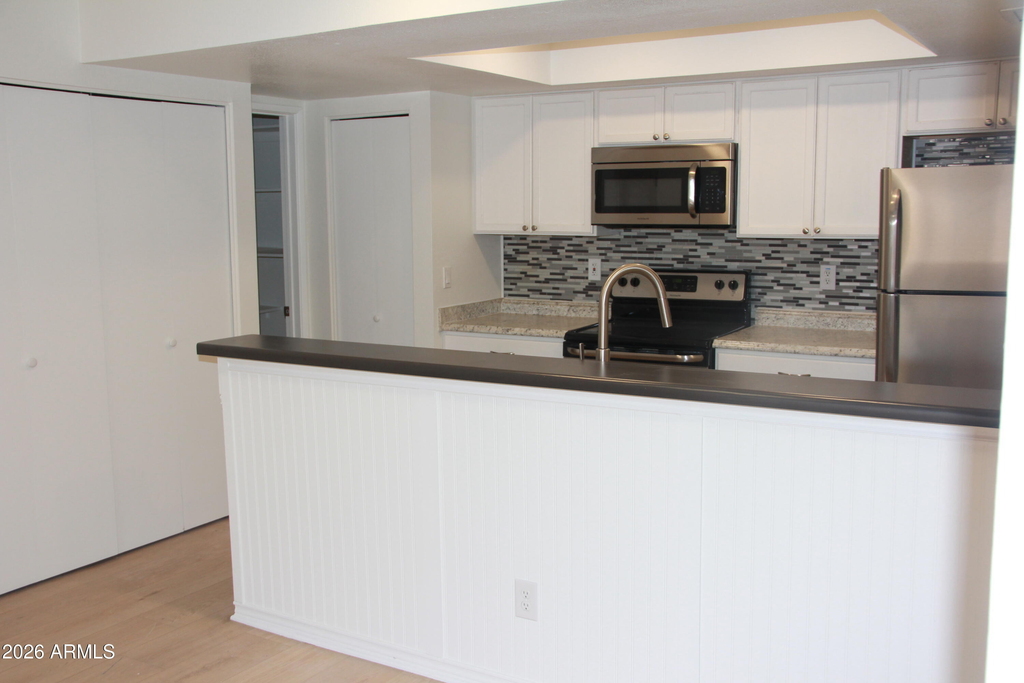 1920 W Lindner Avenue - Photo 3