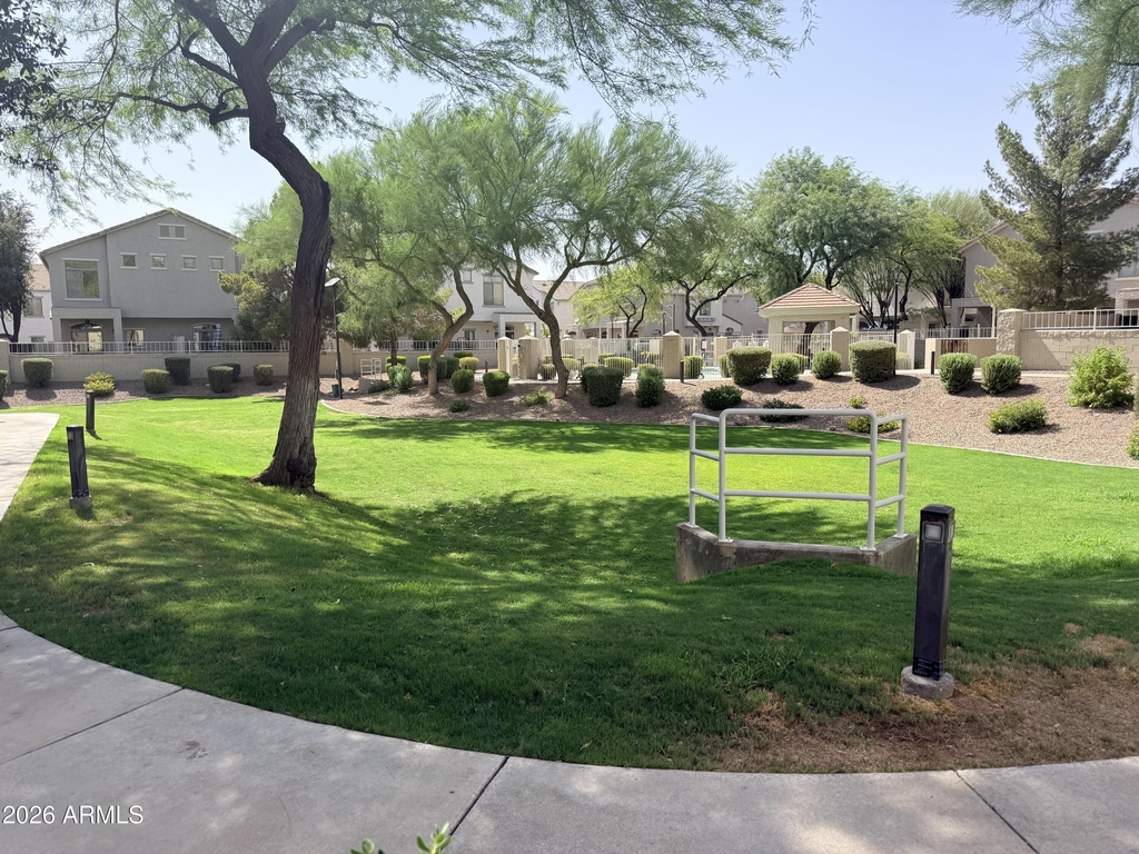 2150 E Bell Road - Photo 35