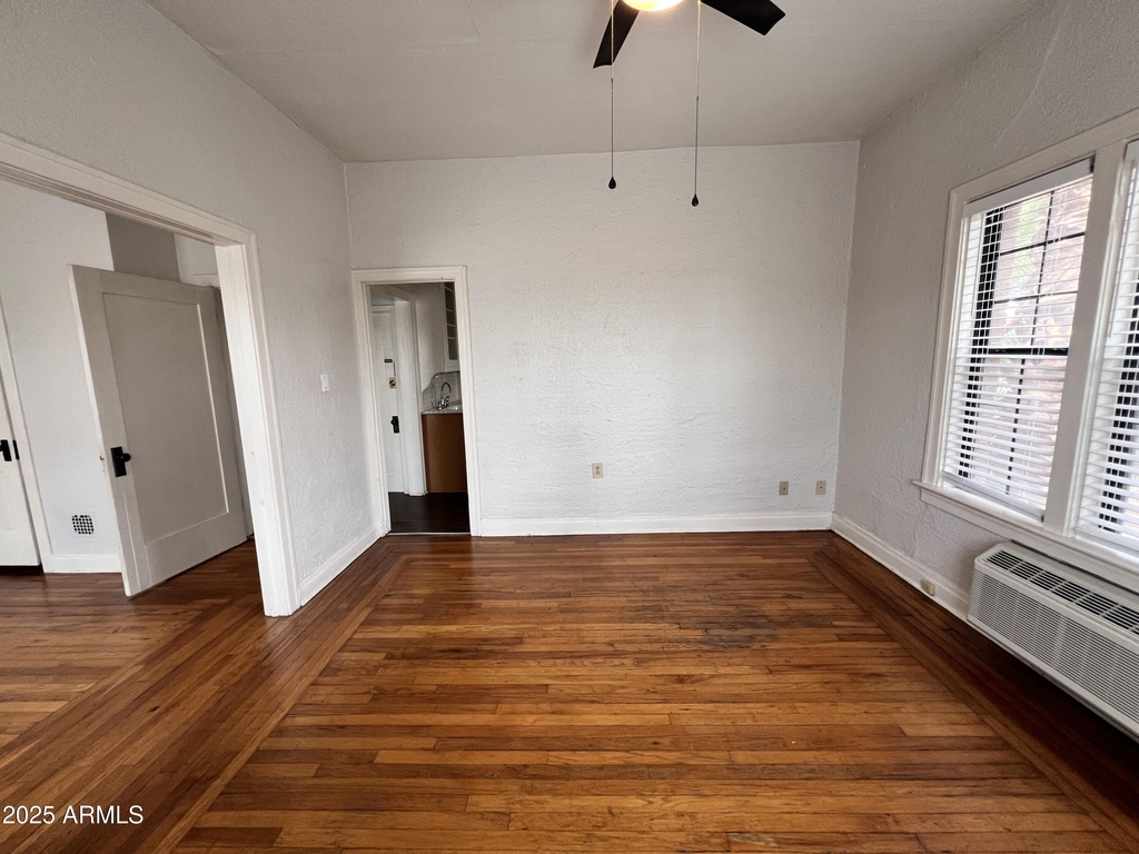 902 E Palm Lane - Photo 10