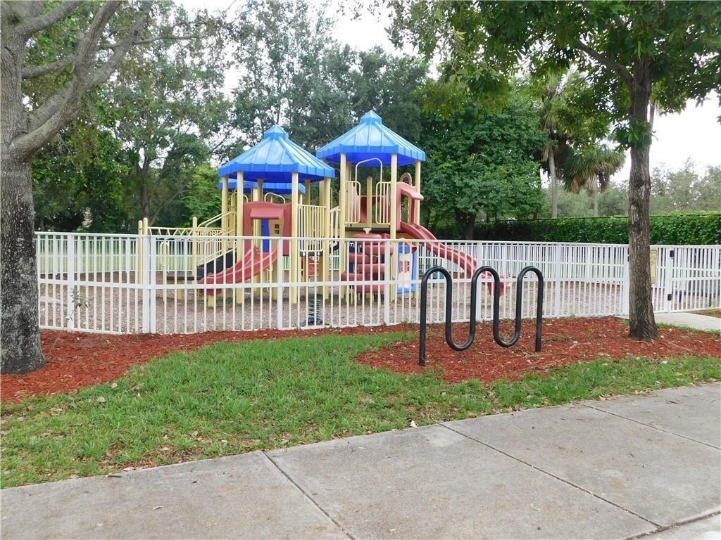 13111 Sw 42nd Street - Photo 23