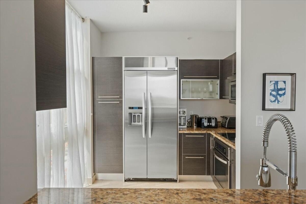 550 Okeechobee Boulevard - Photo 8