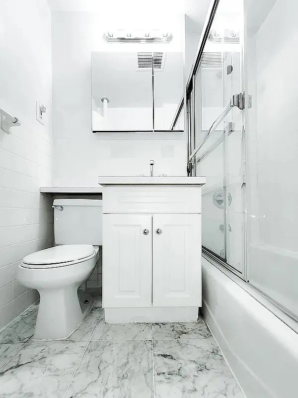 226 East 74th Street - Photo 6