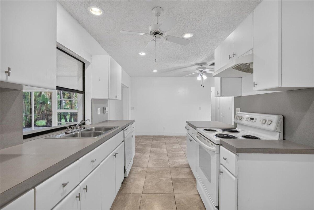 6404 Sagewood Way - Photo 16