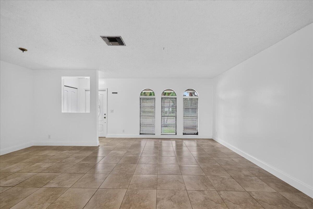 6404 Sagewood Way - Photo 4