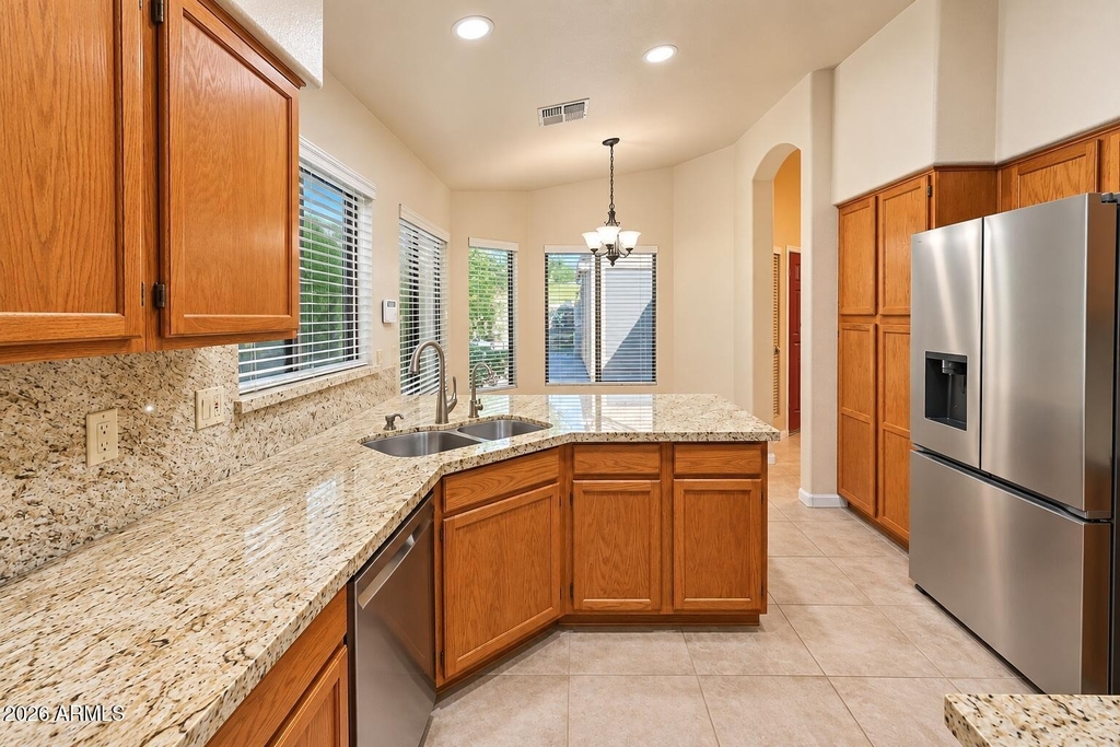 249 E Vaughn Avenue - Photo 7