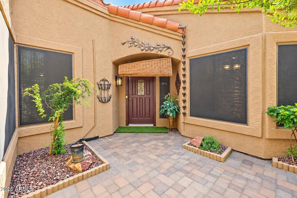 249 E Vaughn Avenue - Photo 4