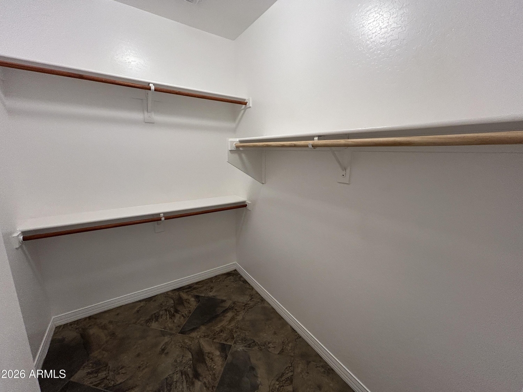 9033 W State Avenue - Photo 8