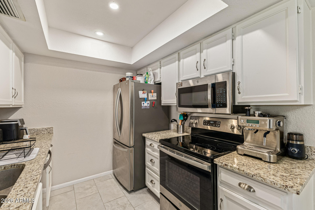 2146 W Isabella Avenue - Photo 10