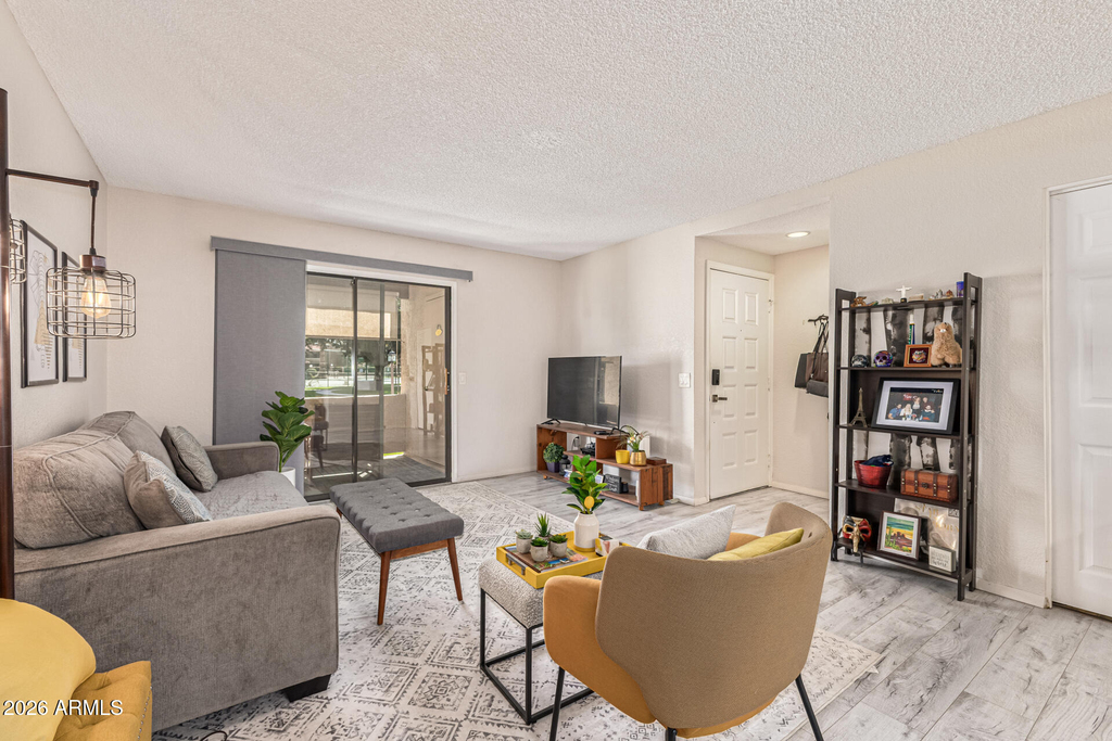 2146 W Isabella Avenue - Photo 5