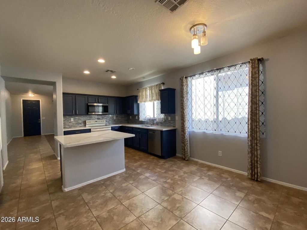 40735 N Trailhead Way - Photo 3
