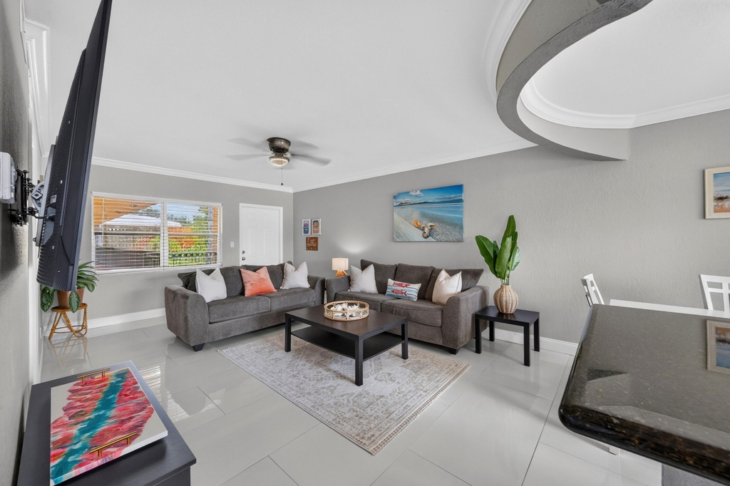 744 Ne 14th Avenue - Photo 12