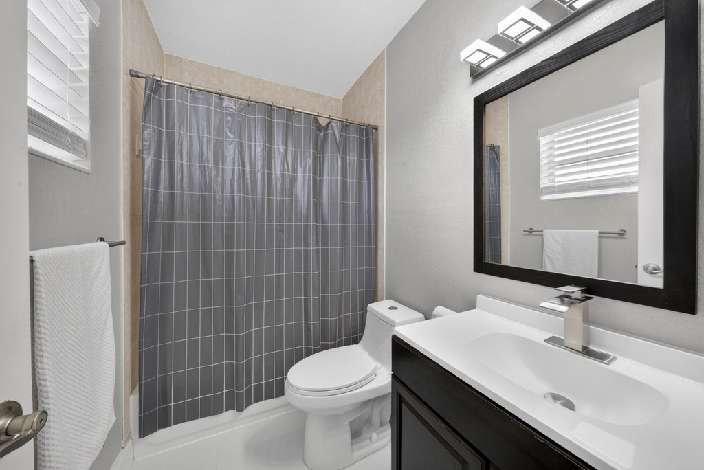 744 Ne 14th Avenue - Photo 19