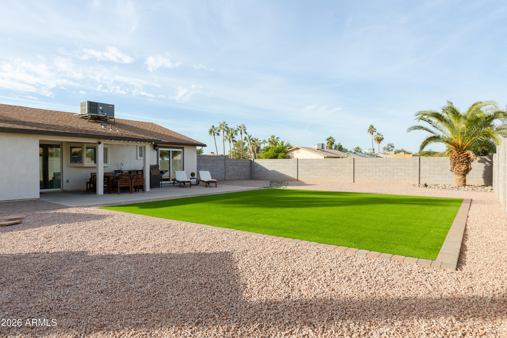 3430 W Tyson Street - Photo 2
