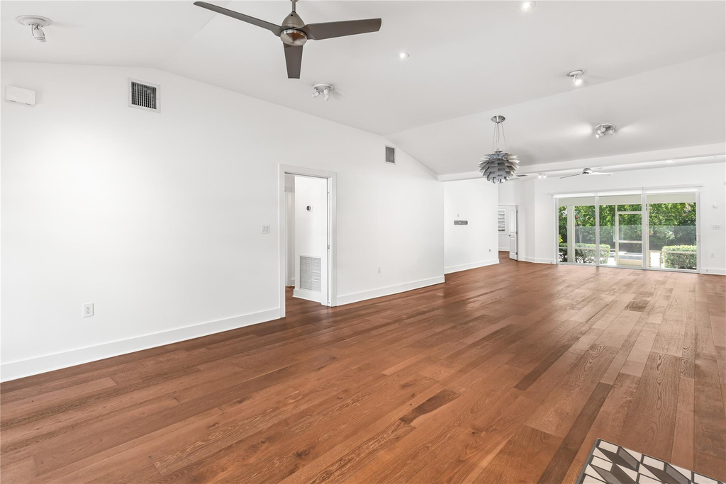 521 Ne 8th Avenue - Photo 8