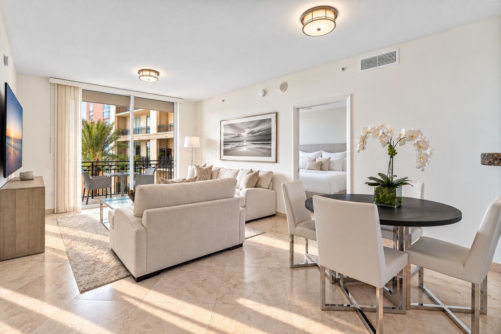 550 Okeechobee Boulevard - Photo 0