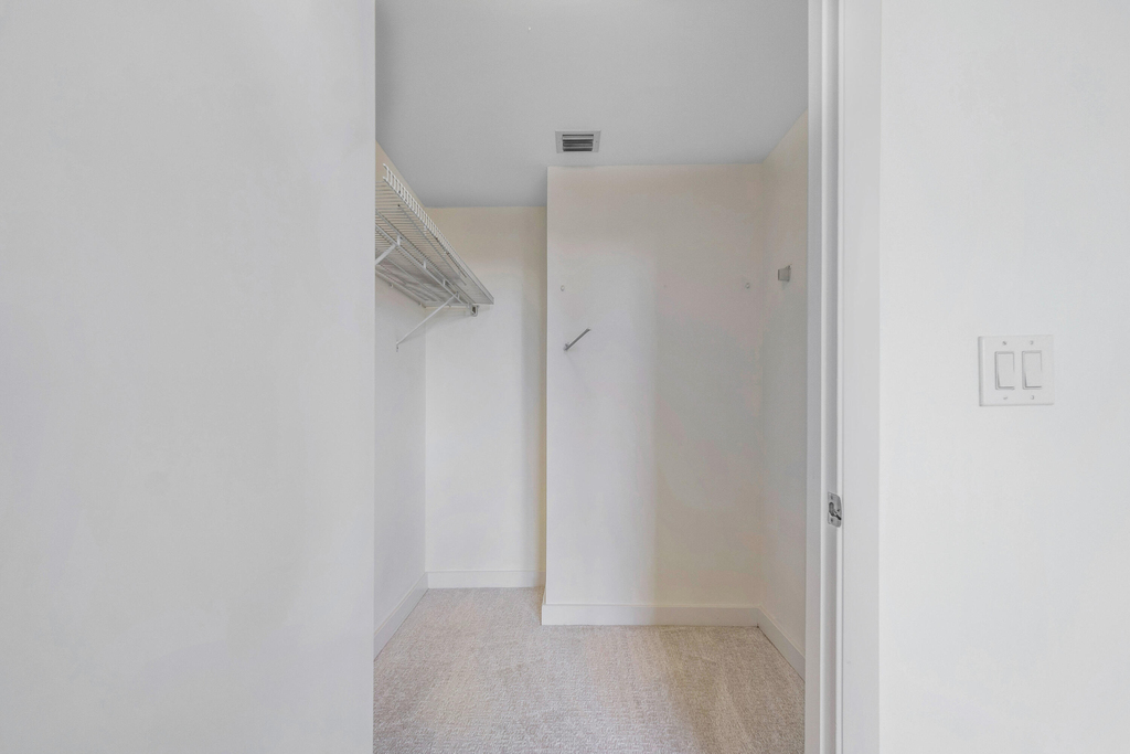 550 Okeechobee Boulevard - Photo 17