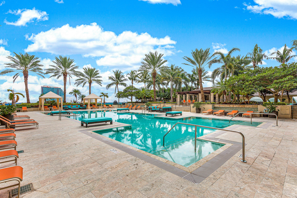 550 Okeechobee Boulevard - Photo 22