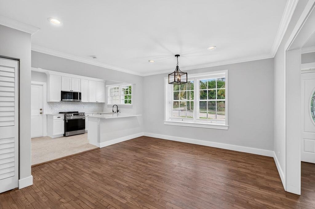 826 37th Street - Photo 8