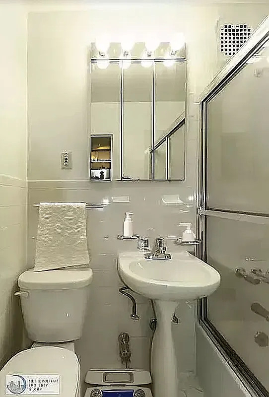 428 East 81st Street - Photo 2