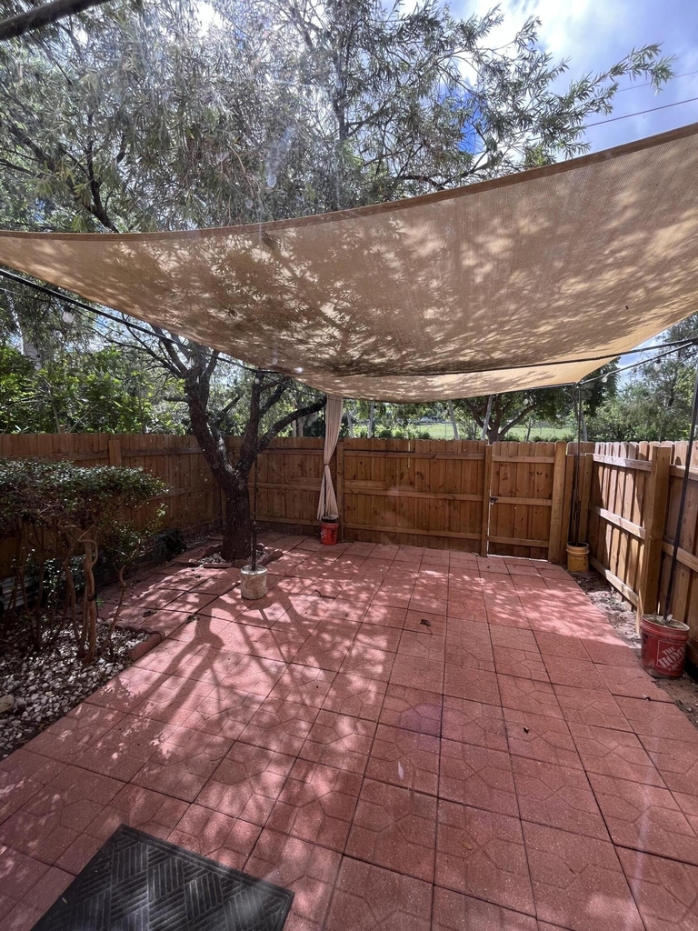 2314 Johnson Street - Photo 17