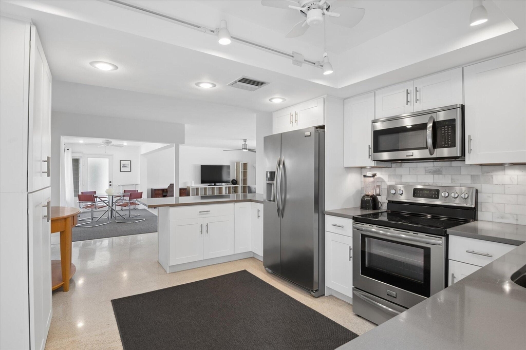 609 Bayshore Drive - Photo 7