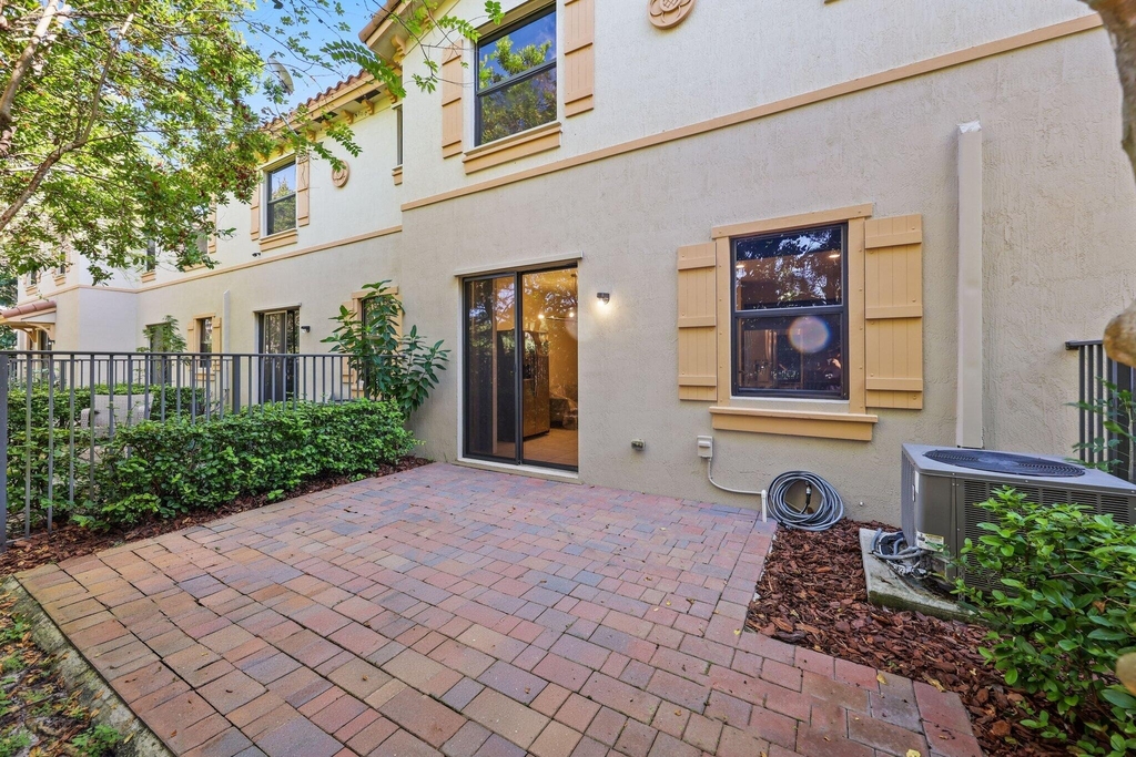 3957 Allerdale Place - Photo 34