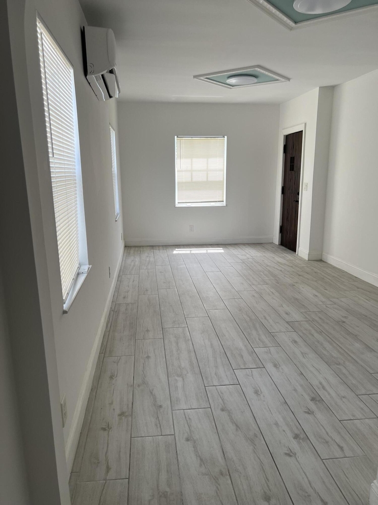 407 S Lakeside Drive - Photo 5