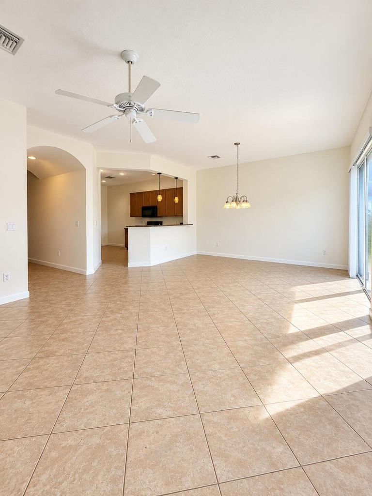 4730 S Prive Circle - Photo 6