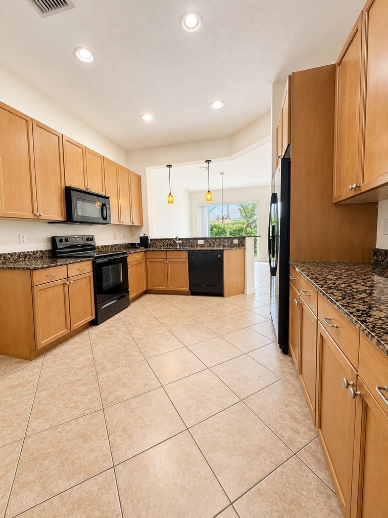 4730 S Prive Circle - Photo 1