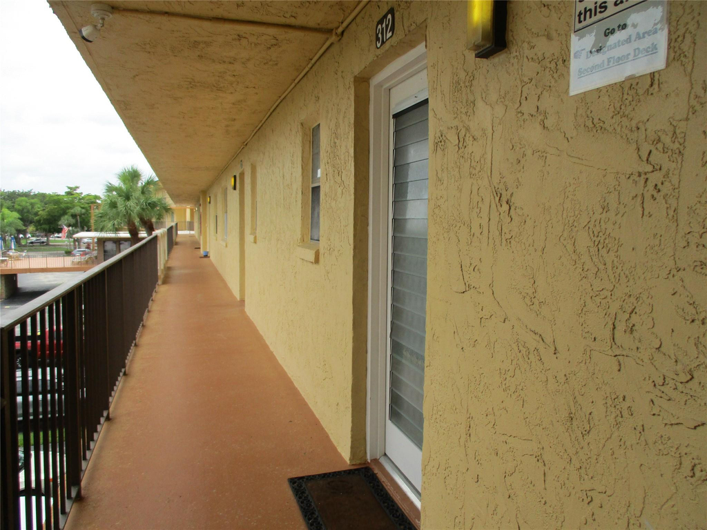 9273 Sw 8th Street - Photo 5